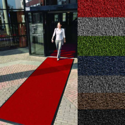 Tapis d'entrée d'immeuble ou paillasson sur-mesure : solutions et prix