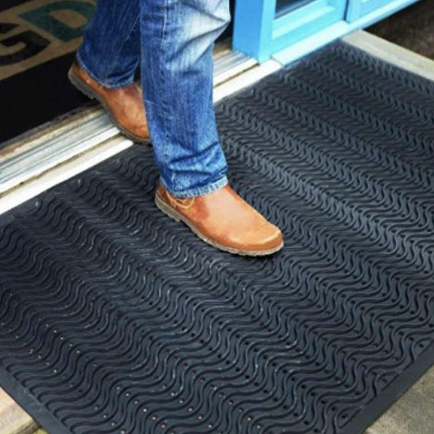 Tapis caillebotis caoutchouc extérieur antidérapant design en vague