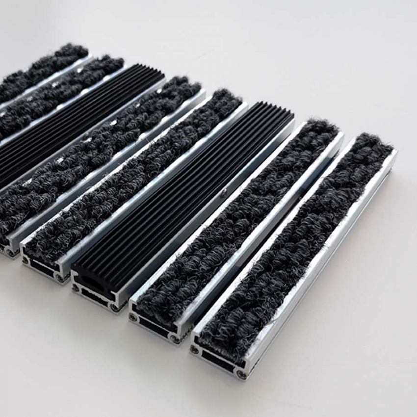 Tapis d'accueil aluminium caoutchouc/aiguilleté - Tapis aluminium Tapis d'accueil aluminium caoutchouc/aiguilleté - Tapis aluminium