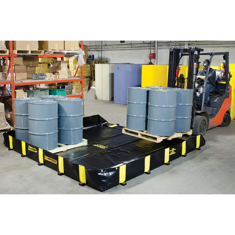 Protection de sol et stockage industriel Bac de rétention souple pliable avec équerres - 981.264 - Rigid-Lock Quickberm