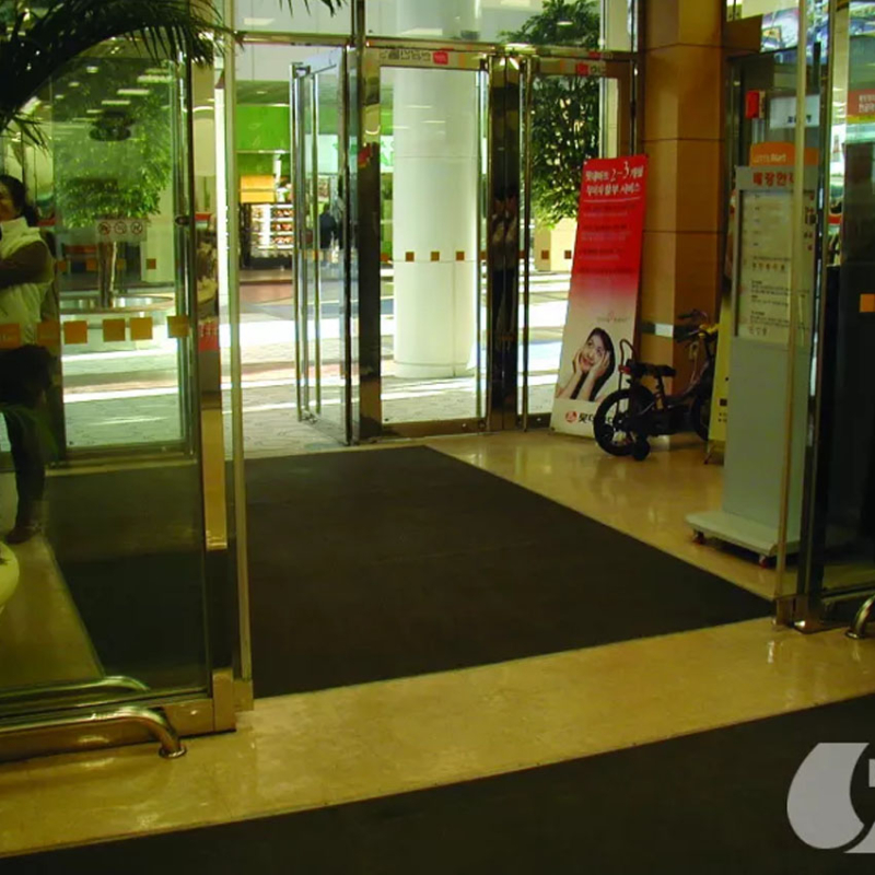 Tapis d'entrée commerce Tapis d'entrée rainuré antidérapant - 1782 - Frontrunner SB