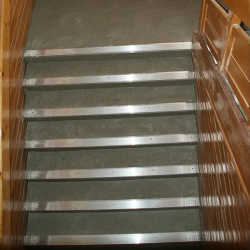 Tapis et revêtements de sols Dalle caoutchouc résistant pour vestiaire de patinoire 100×100cm - 0 - SOLIDSPORT