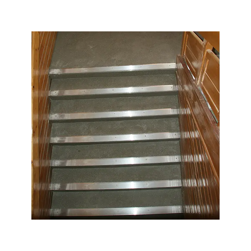 Tapis et revêtements de sols Dalle caoutchouc résistant pour vestiaire de patinoire 100×100cm - 0 - SOLIDSPORT