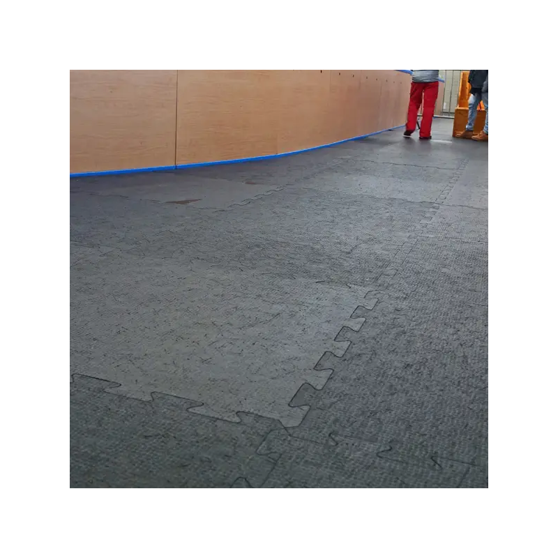 Tapis et revêtements de sols Dalle caoutchouc pour le tour de piste de patinoire - 0 - 