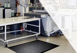 Pourquoi choisir un tapis de sol professionnel pour un laboratoire ?