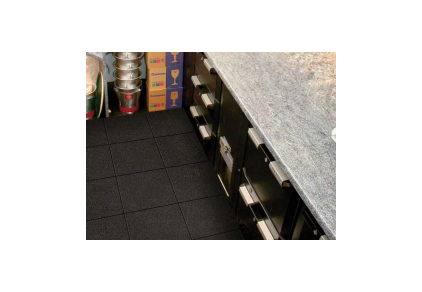 Salle de fitness : choisir des dalles amortissantes adaptées en zone cardio ?